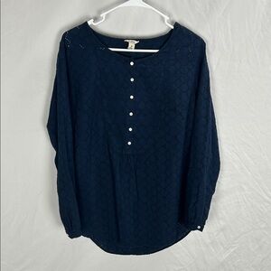 L.L. Bean Dark Blue Eyelet Lace Peasant Top -Size Medium